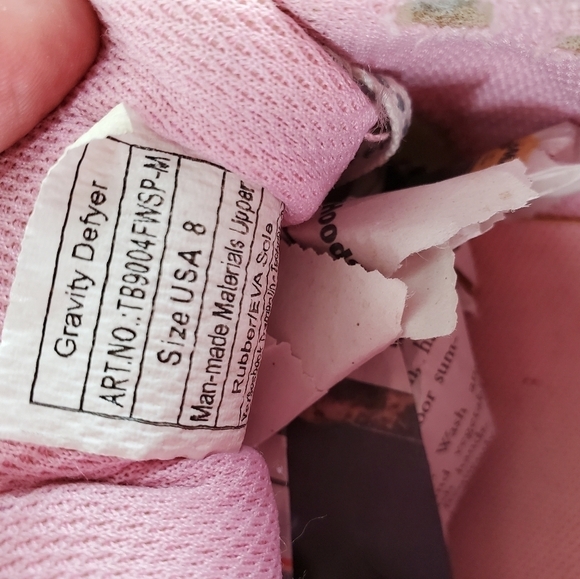 G Defy Shoes Women sz 8 White Pink Athletic Casual Lace Up Gravity Defyer Shoes - Picture 4 of 16